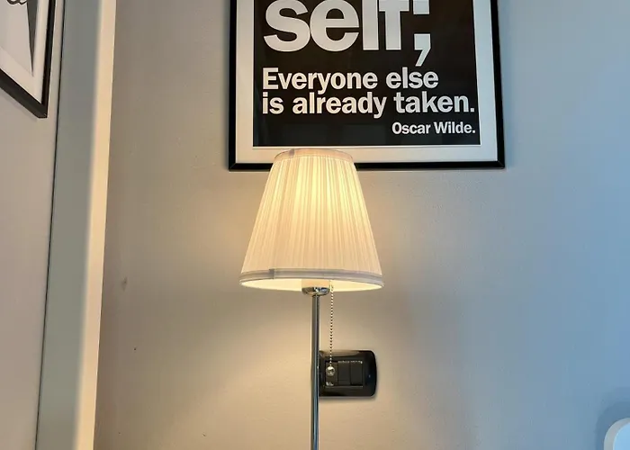 アパート Cozy Flat + Parking Close To Center/airport *